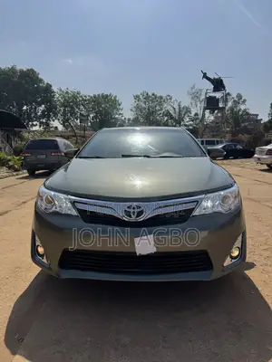 Toyota Camry LE 4dr Sedan (2.5L 4cyl 6A) 2013 Green