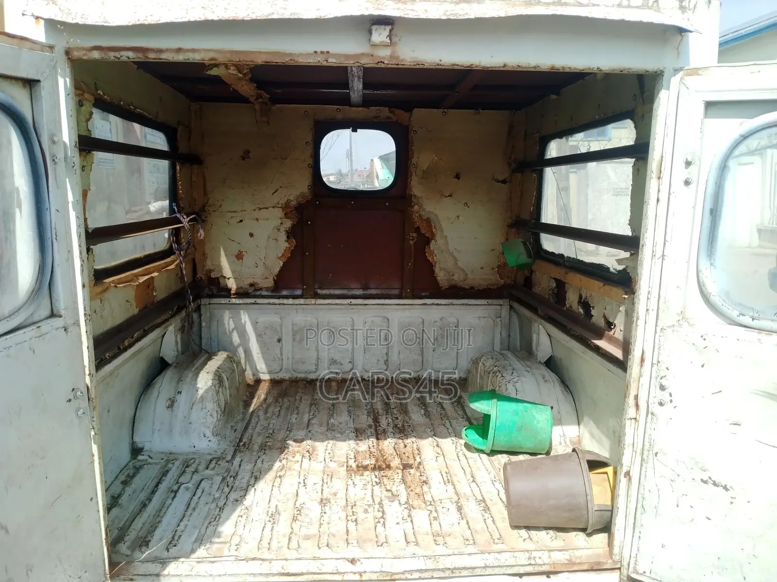Mitsubishi L200 1998 White