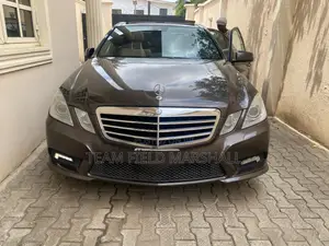 Mercedes-Benz E350 Base 4dr Sedan RWD (3.5L 6cyl 7A) 2010 Black