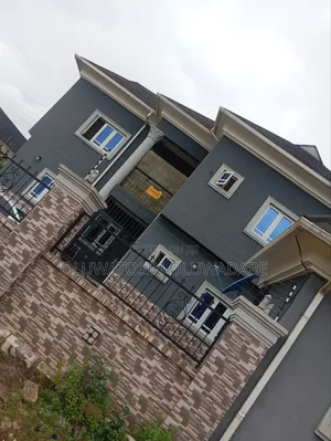 3bdrm Block of Flats in Oshota, Ijede / Ikorodu for sale