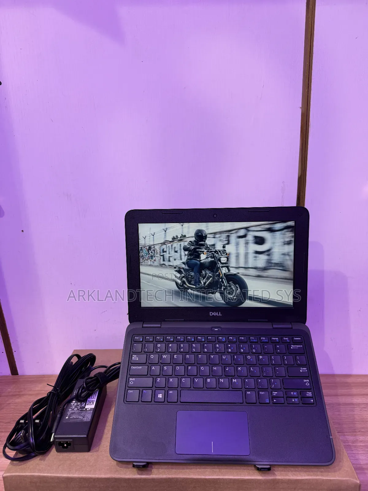 New Laptop Dell Latitude 3400 4GB Intel Celeron SSD 60GB