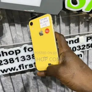 Apple iPhone XR 64 GB Yellow