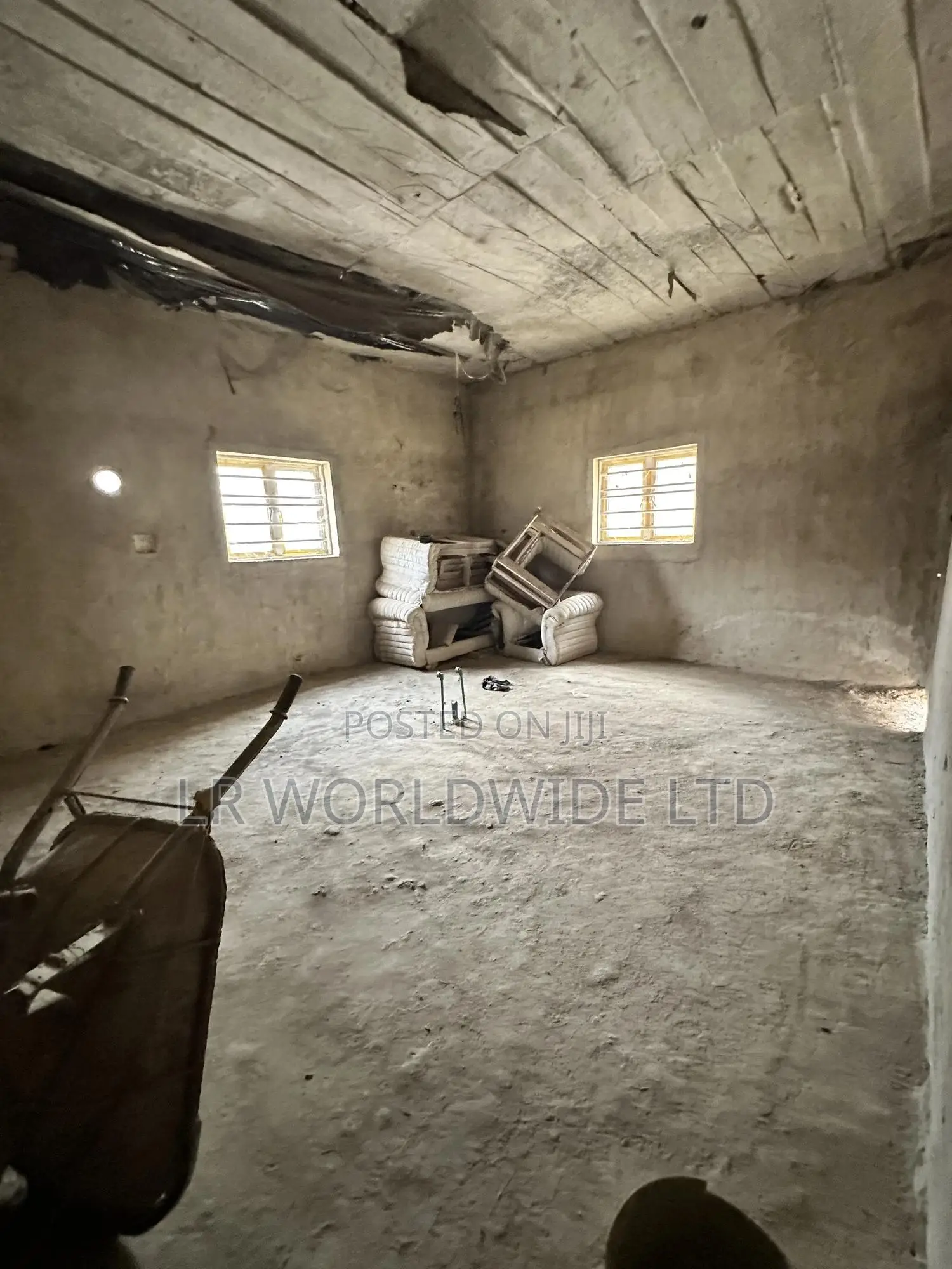 5bdrm Duplex In Lugbe District For Sale