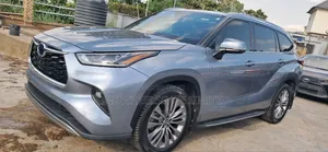 Toyota Highlander 2021 Blue
