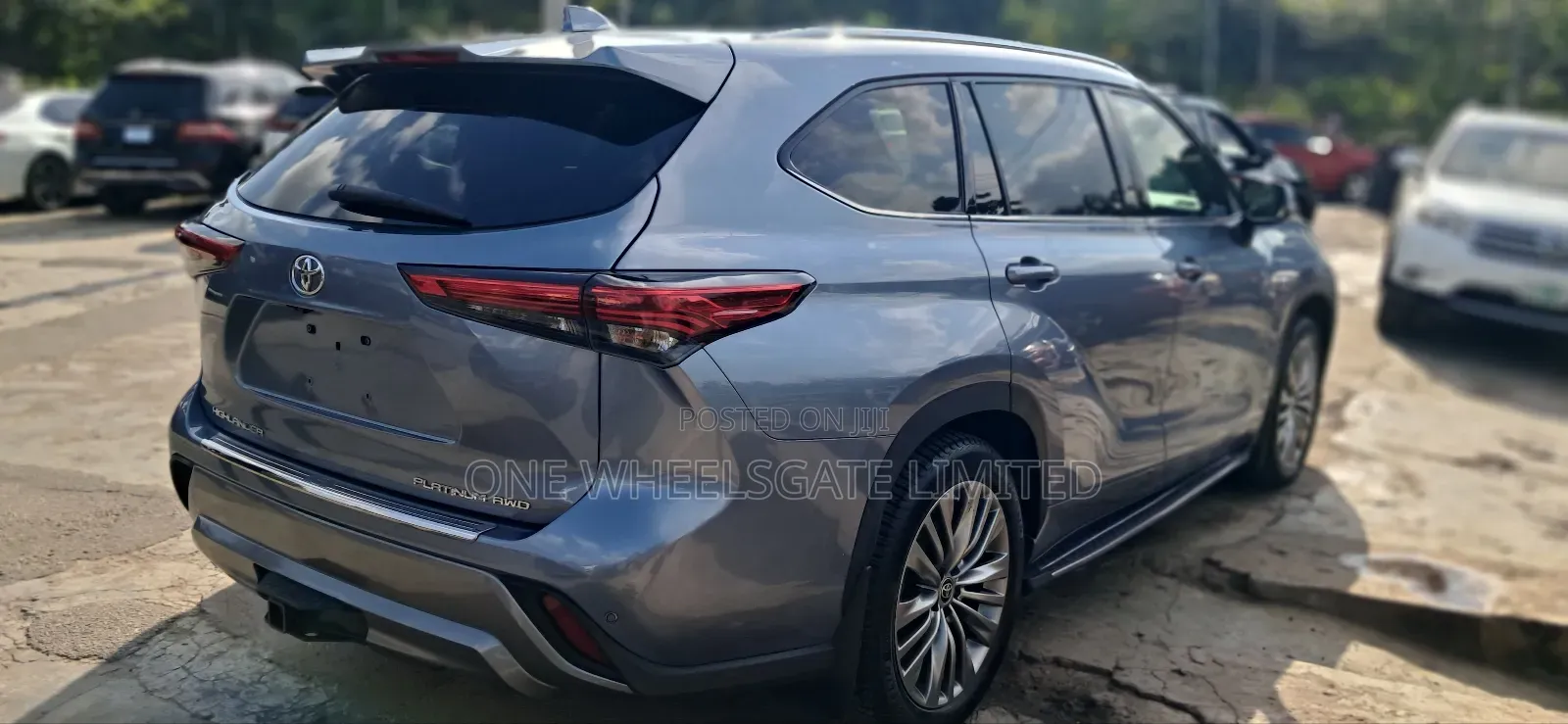 Toyota Highlander 2021 Blue