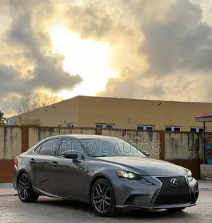 Lexus IS 250 2015 Brown