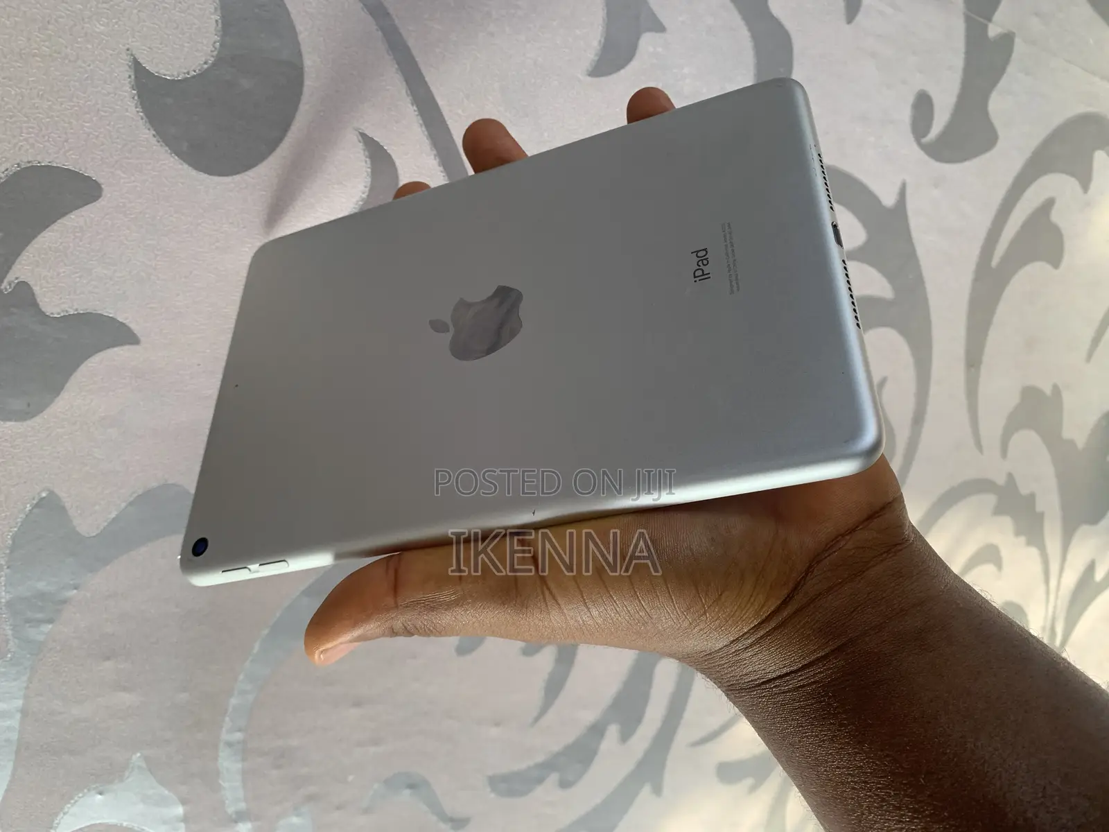 Apple iPad mini 5 64 GB White