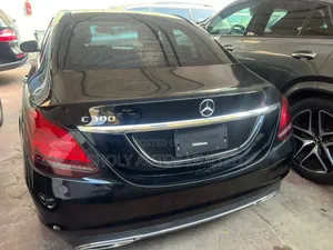 Mercedes-Benz C300 2020 Blue