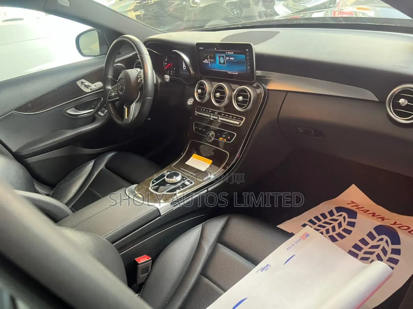 Mercedes-Benz C300 2020 Blue