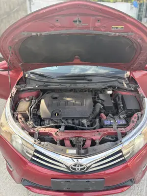 Toyota Corolla S 4dr Sedan (1.8L 4cyl CVT) 2016 Red