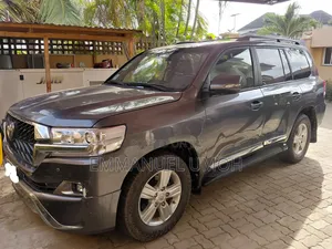 Toyota Land Cruiser 2013 Gray