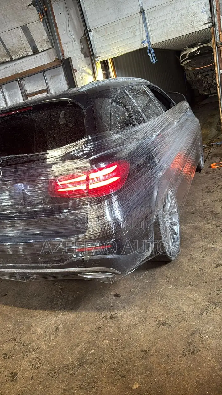 Mercedes-Benz GLC-Class 2018 Black