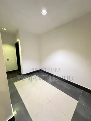 2bdrm Apartment in Lekki Right for rent
