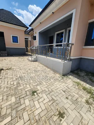 3bdrm Bungalow in Efab Metropolis, Gwarinpa for sale