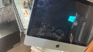 Desktop Computer Apple iMac 4GB Intel Core i3 HDD 500GB