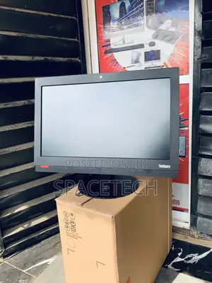 Desktop Computer Lenovo 8GB Intel Core i5 HDD 500GB