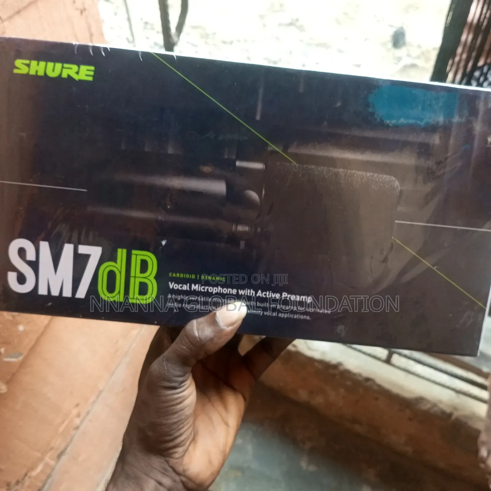 Sm7db Vocal Microphone With Active Preamp