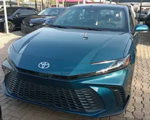Toyota Camry XSE 2025 Teal