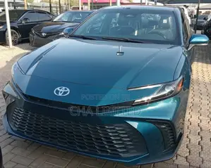Toyota Camry XSE 2025 Teal