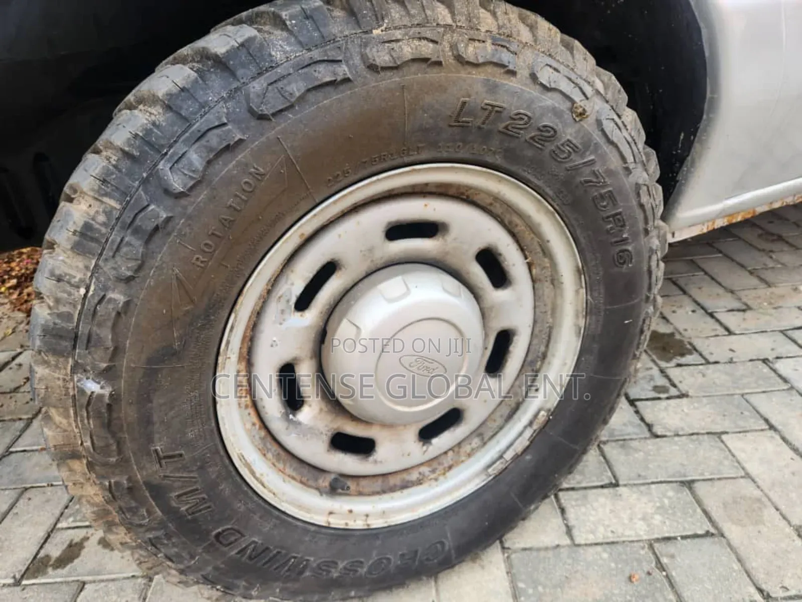 Ford E250 2006 Silver