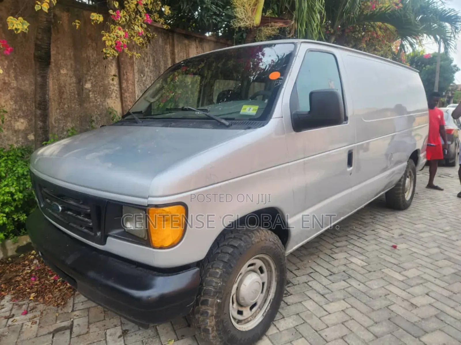 Ford E250 2006 Silver