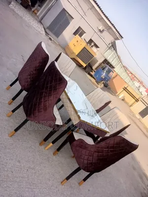 Brand New Top Quality 6 Seaters Luxury Faux Marble Dinning Set