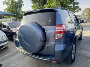 Toyota RAV4 2.5 4x4 2010 Blue