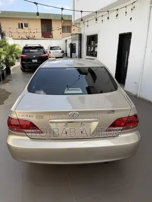 Lexus ES 250 AWD 2025 Gold
