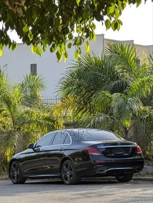 Mercedes-Benz E400 2018 Black