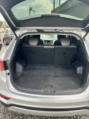 Hyundai Santa Fe SE FWD 2016 Silver