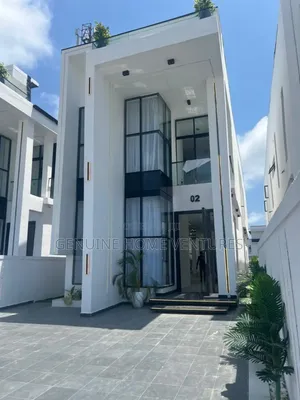 5bdrm Duplex in Ikota for sale