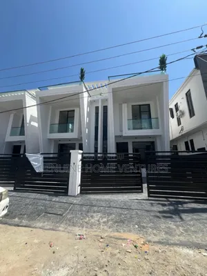 4bdrm Duplex in Ikota for sale