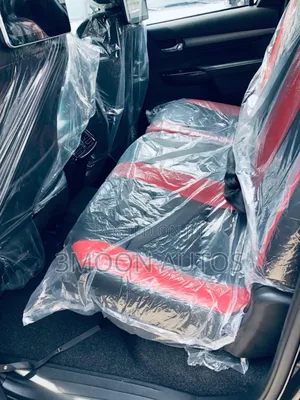 New Toyota Hilux 2025 Black