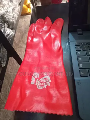 Rubber Handglove.
