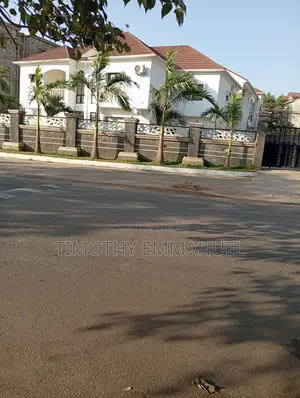 Furnished 5bdrm Duplex in Utako for rent