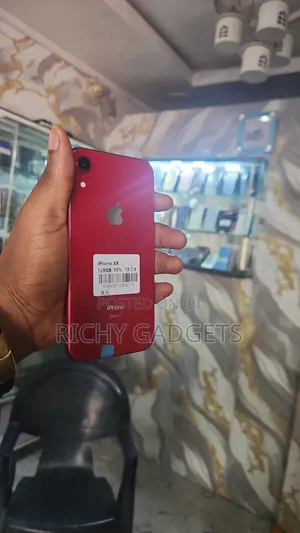 Apple iPhone XR 64 GB Red