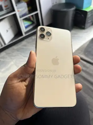 Apple iPhone 11 Pro Max 64 GB Gold