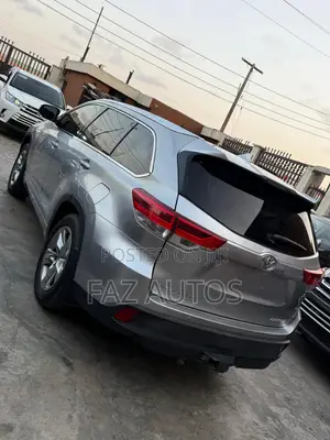 Toyota Highlander Limited V6 4x4 (3.5L 6cyl 6A) 2016 Silver