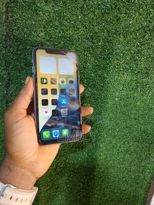Apple iPhone 11 64 GB Purple