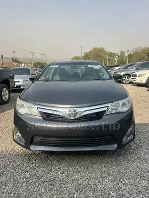 Toyota Camry L 4dr Sedan (2.5L 4cyl 6A) 2014 Gray