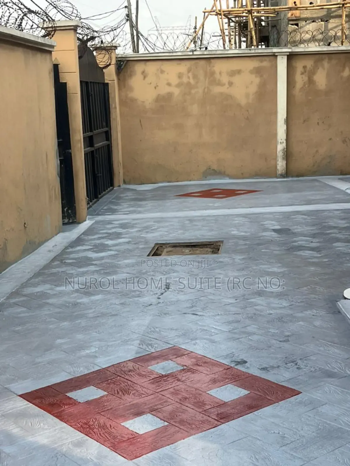Unique Floor Installation