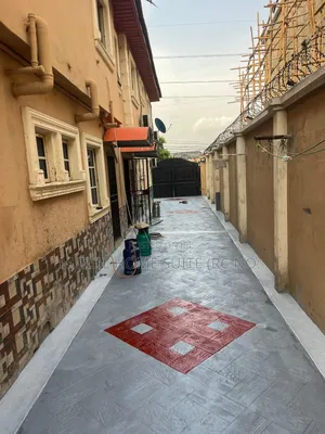 Unique Floor Installation