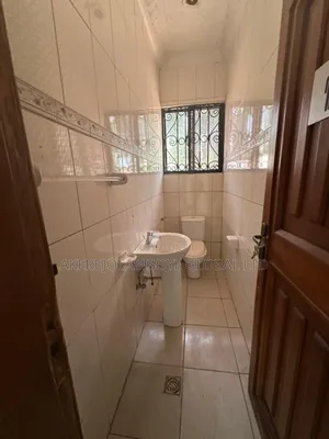 10bdrm Duplex in Wuse 2 Abuja for rent