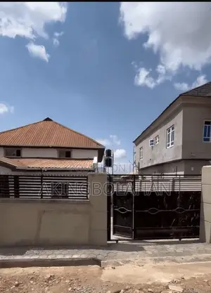 Furnished 2bdrm Apartment in Aba Bashorun Road, Oluyole for rent