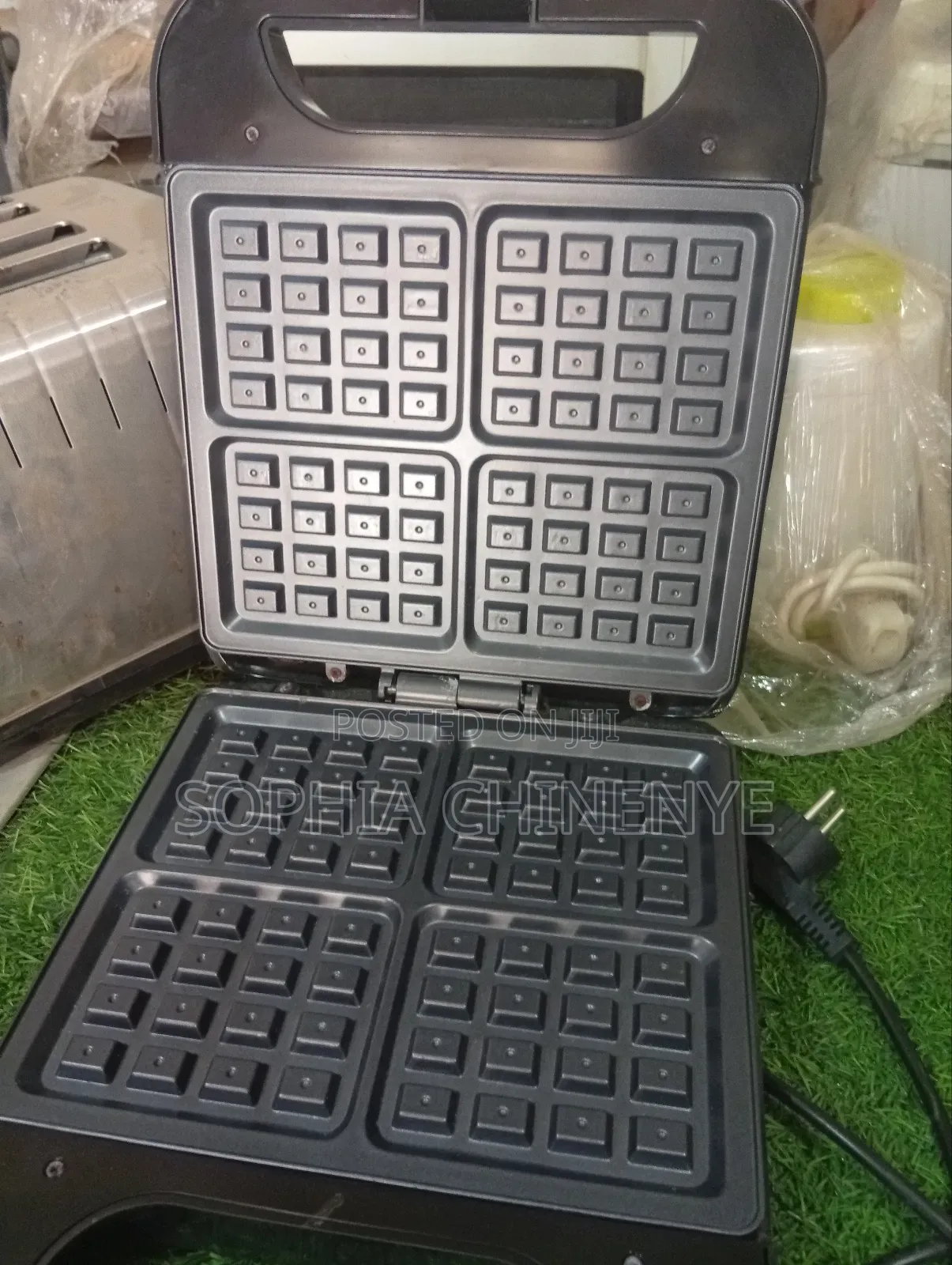 Brand New 3in1 Shawarma,Waffles/ Bread Toaster