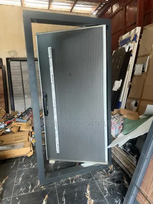 4ft Pivot Door