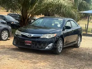 Toyota Camry XLE 4dr Sedan (2.5L 4cyl 6A) 2014 Black