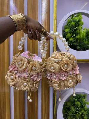 Floral Cocoon Purse