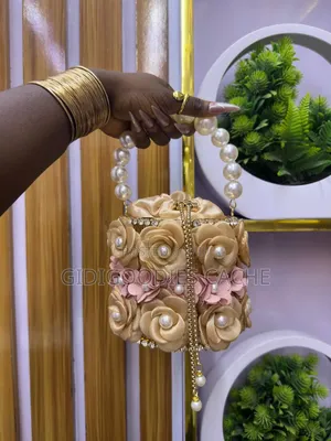 Floral Cocoon Purse
