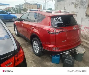 Toyota RAV4 2017 Red